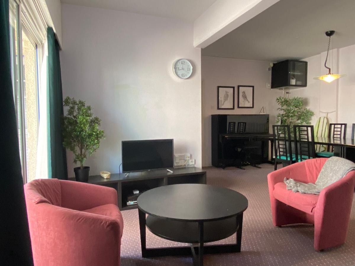 Private Room In A Shared Flat At Best Location Limassol Bagian luar foto