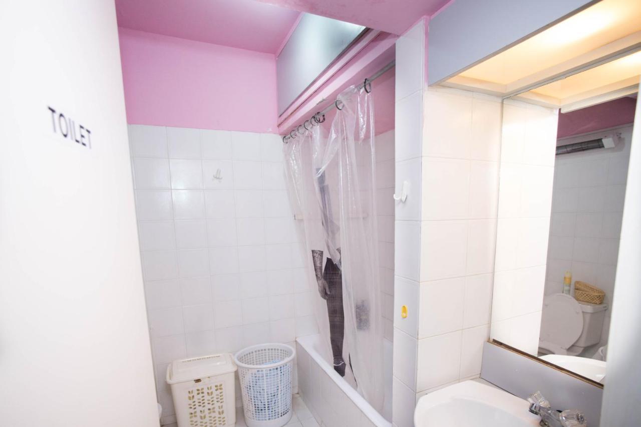 Private Room In A Shared Flat At Best Location Limassol Bagian luar foto